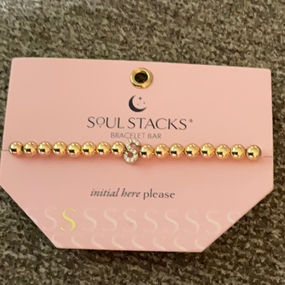 NWT- Soul stacks gold flagship bracelet with the initial S in diamonds